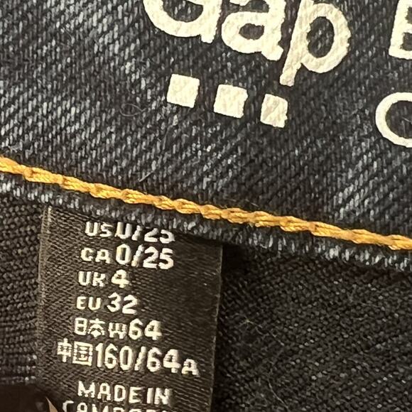 Gap Boyfriend Fit Jeans - Picture 6 of 9